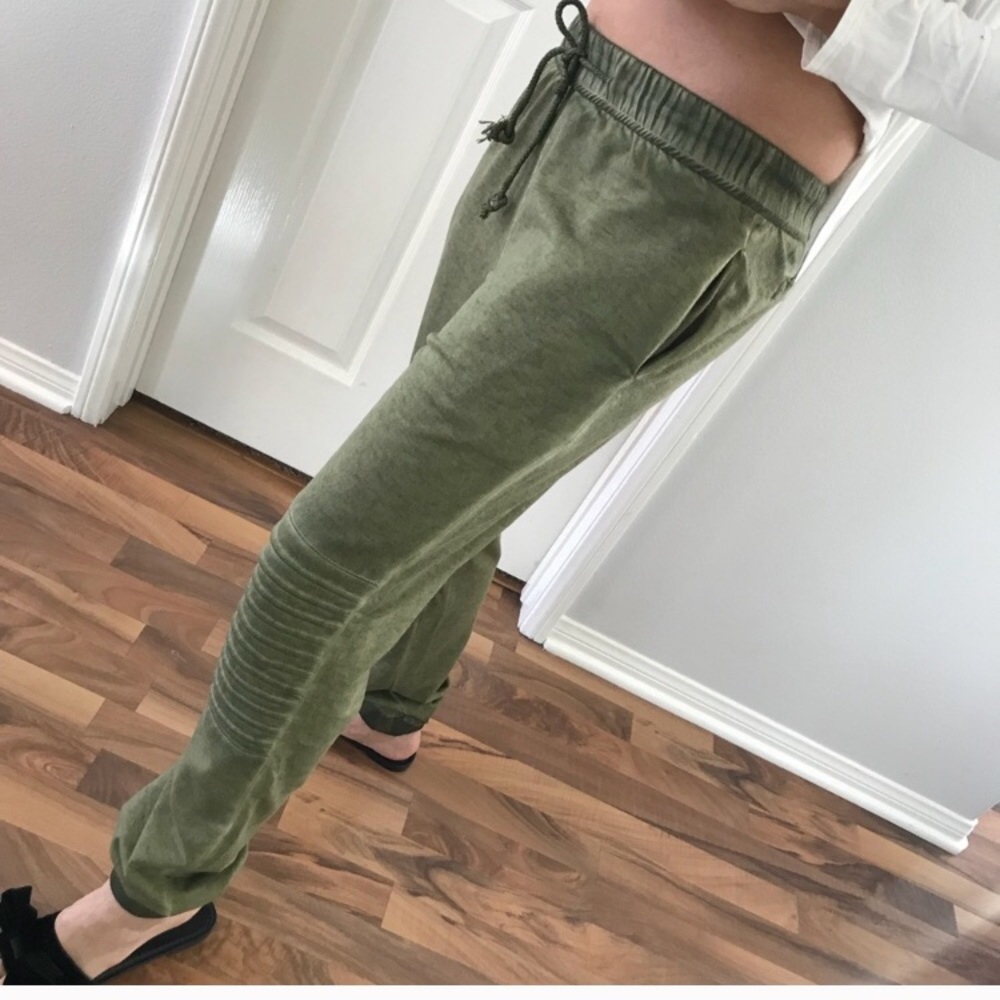 Lounging Rustic Joggers - Picture 3 of 8